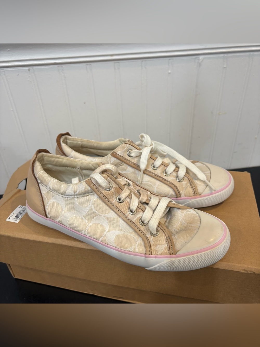 Coach Barrett Signature Jacquard Low Top Sneakers Size 8 Tan Pink C Monogram